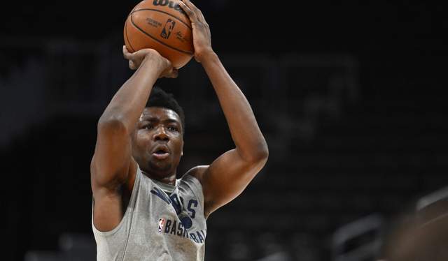 一步错步步错，才27岁就被NBA淘汰，当初真不该离开湖人